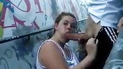 chupando no ar livre