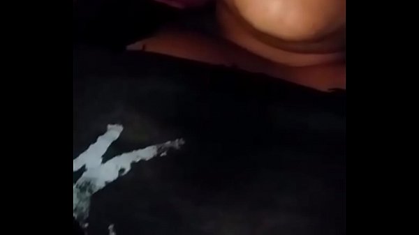 Zoila B ordeñando la leche