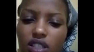 Yvonne Uganda girl show her nude indian boyfriend